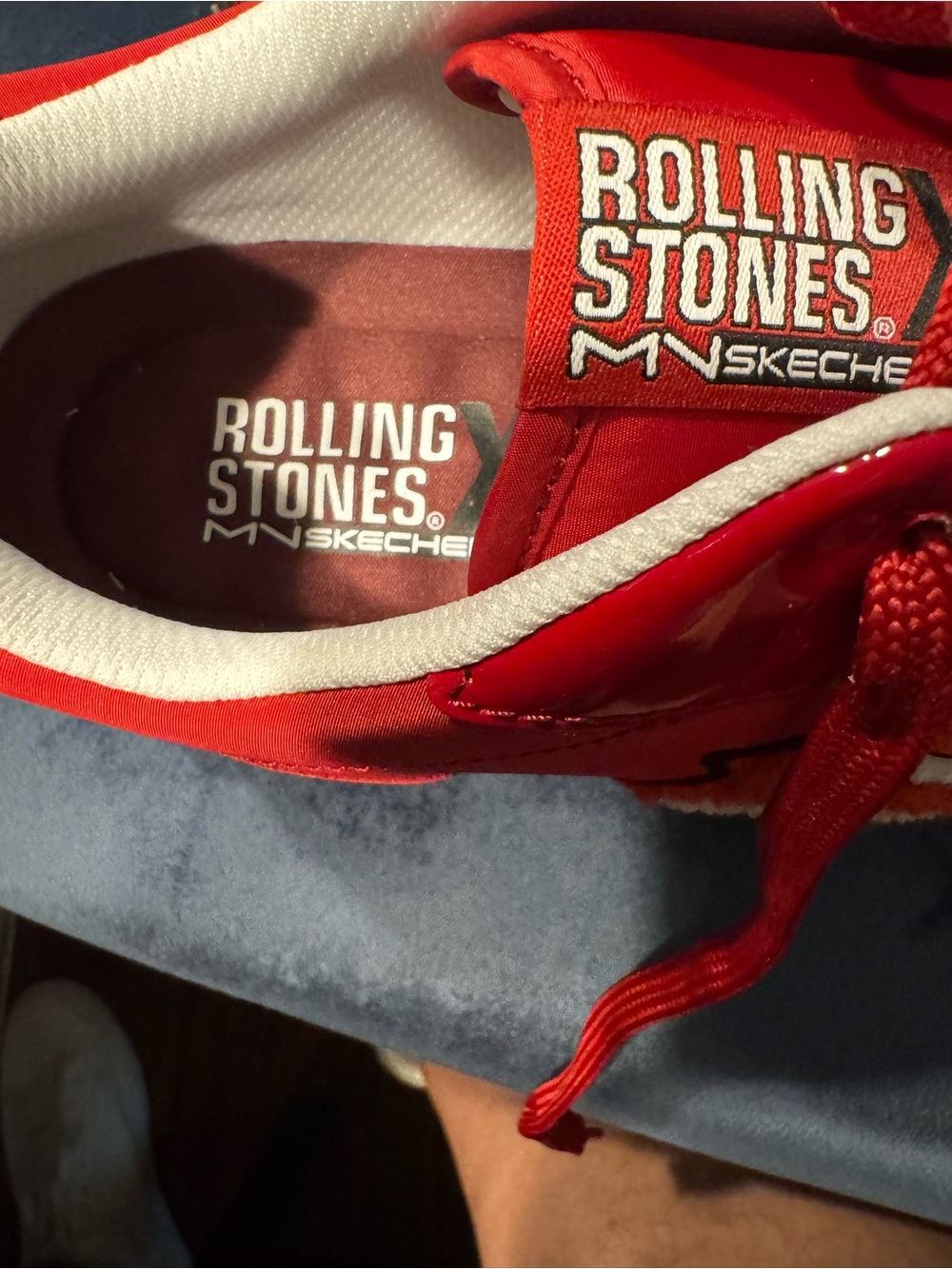 Skechers x Rolling Stones Lick Red Upper Cut Neo Jogger Sneakers Size 10 - Picture 10 of 14